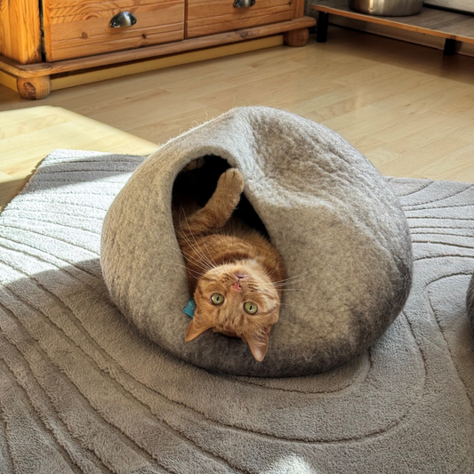 Katzenhöhle Filz – Handgefertigt aus 100 % Schafwolle beige rund