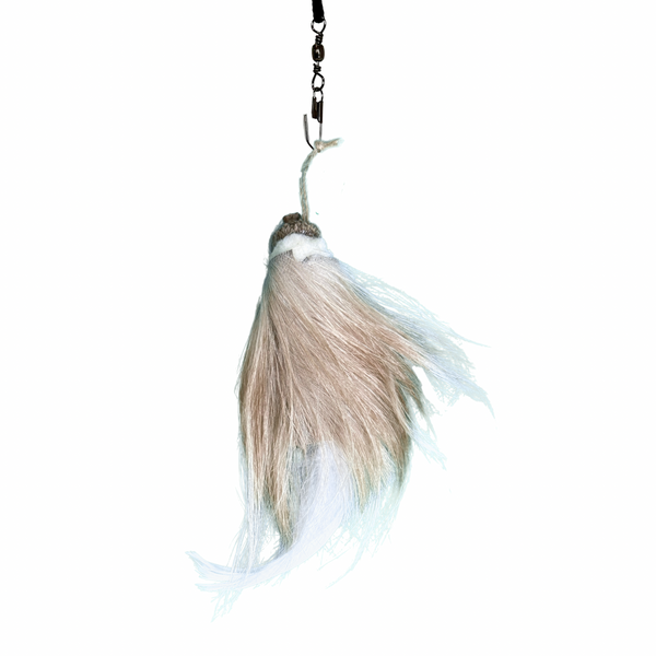 Premium Angelanhänger "Engeli" Ziegenfell mit Filzkopf und Federn